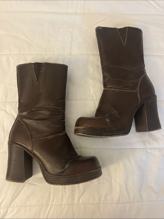 Shoes - Block heel platform leather boots
